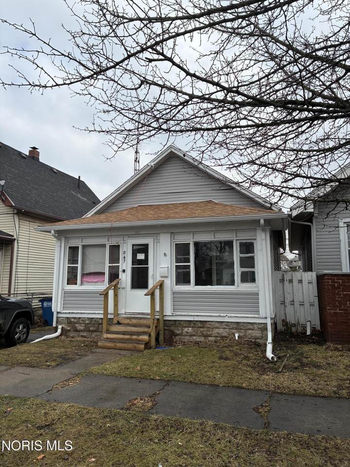 847 Clark Street - Photo 1
