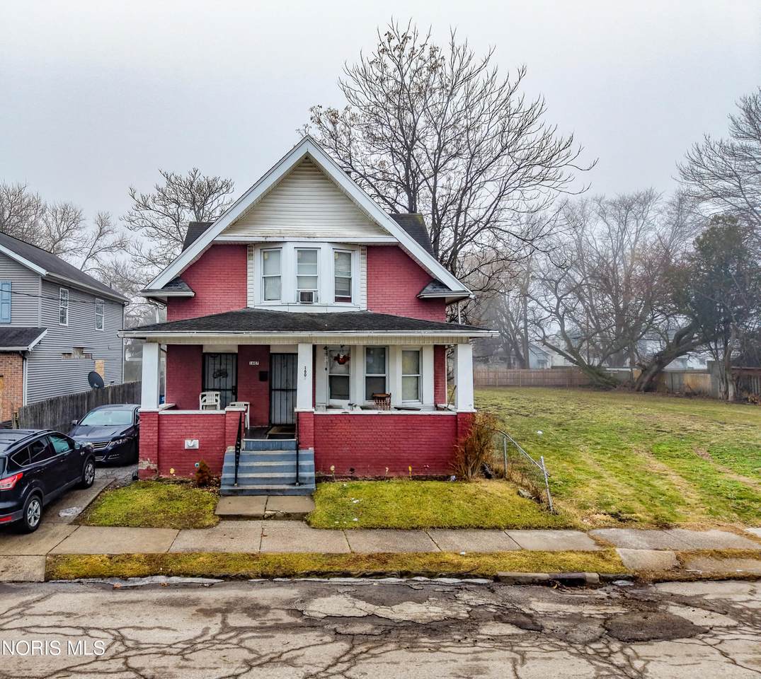 1607 Indiana Avenue - Photo 1
