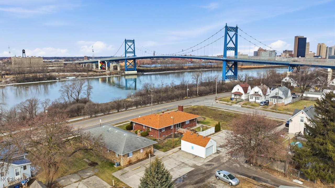 https://bt-photos.global.ssl.fastly.net/toledo/1280_boomver_1_10004552-2.jpg