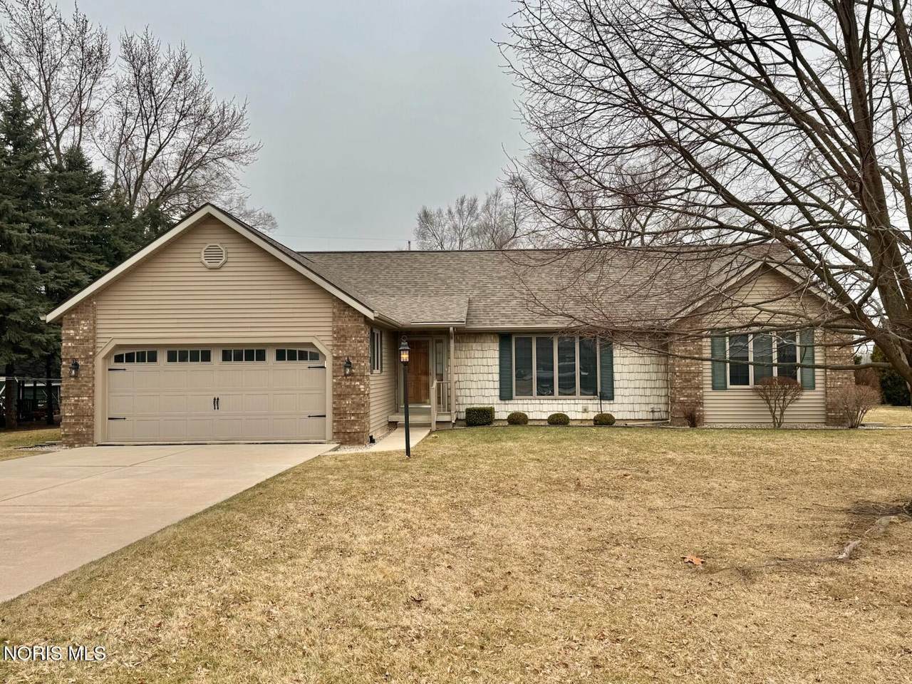202 Sycamore Lane - Photo 1