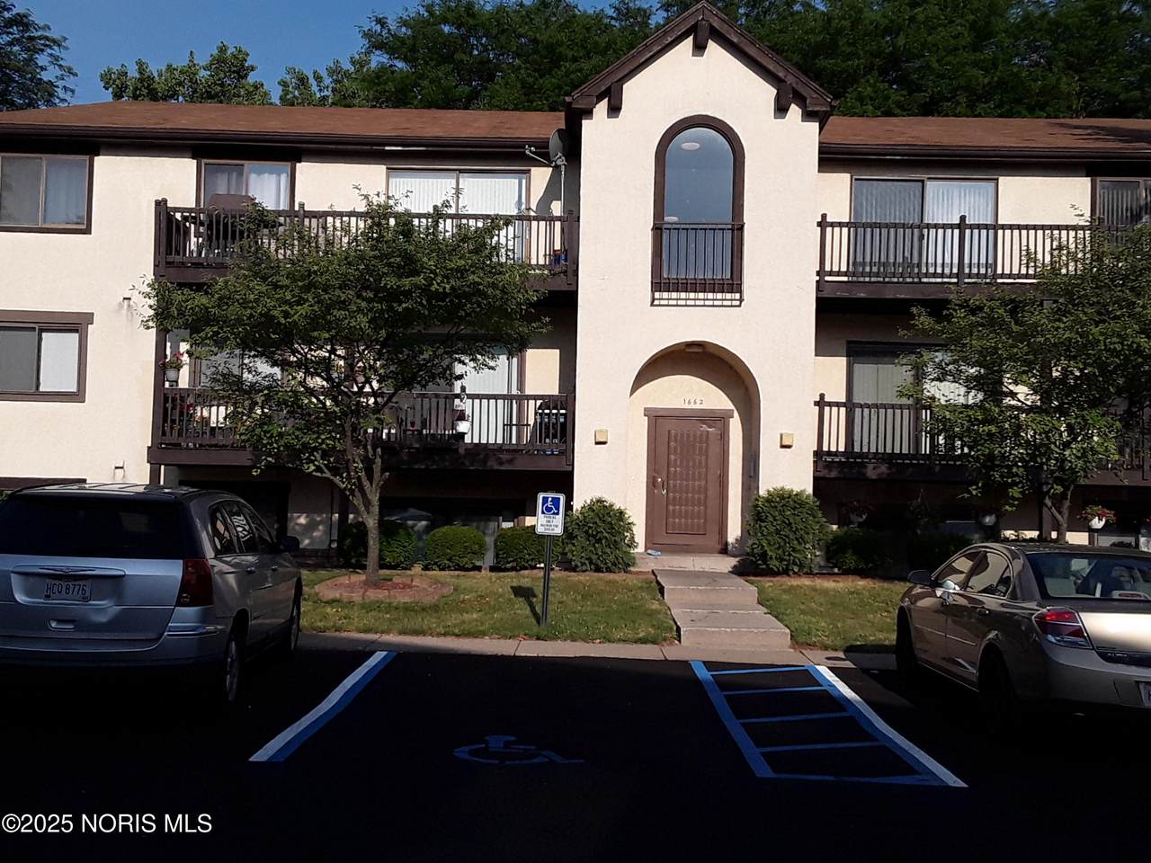1662 Brownstone Boulevard - Photo 1