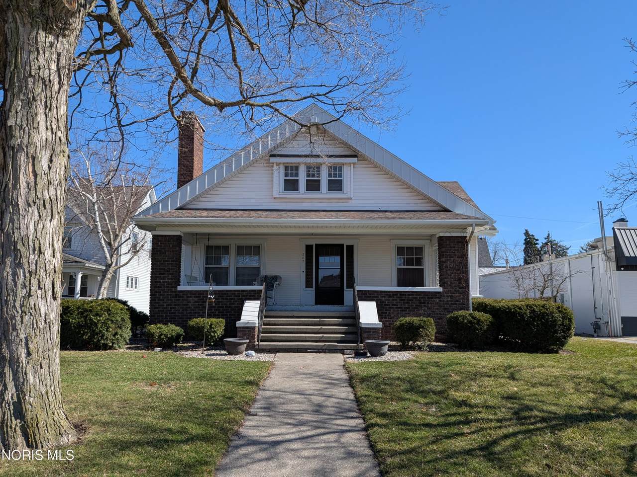 207 Jefferson Avenue - Photo 1