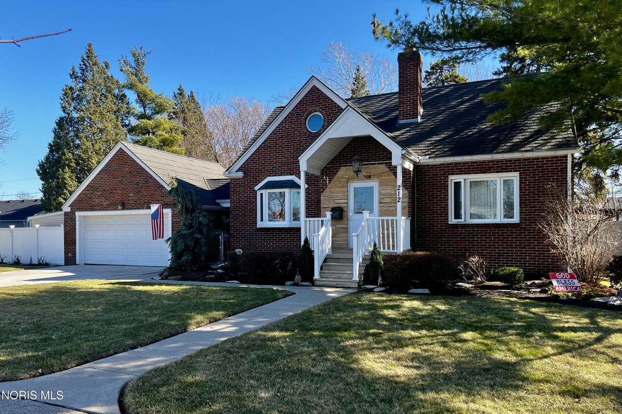 212 Indiana Avenue - Photo 1