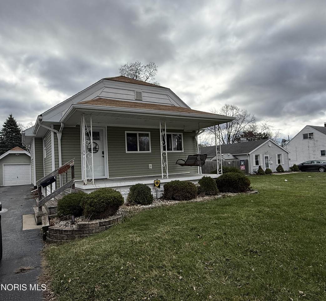 5554 Steffens Avenue - Photo 1
