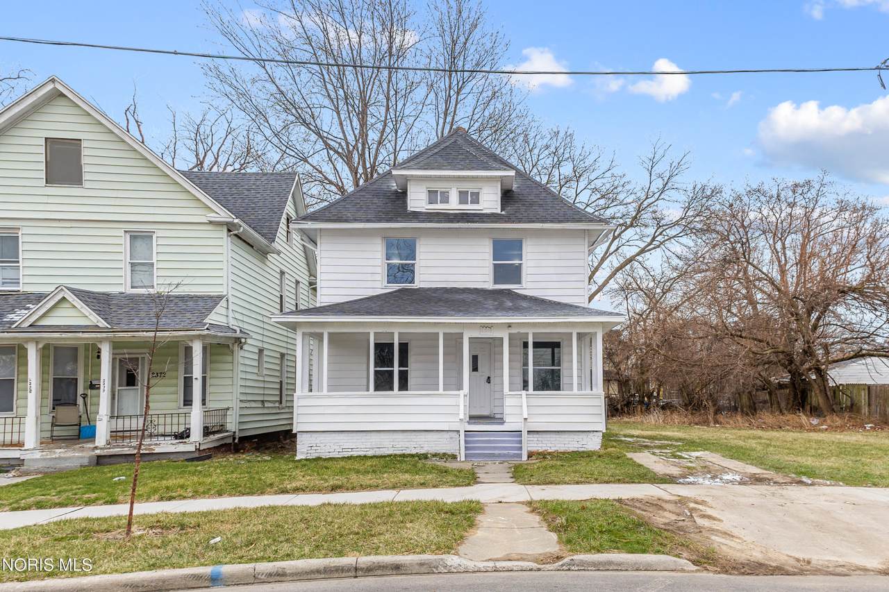 2368 Hollywood Avenue - Photo 1