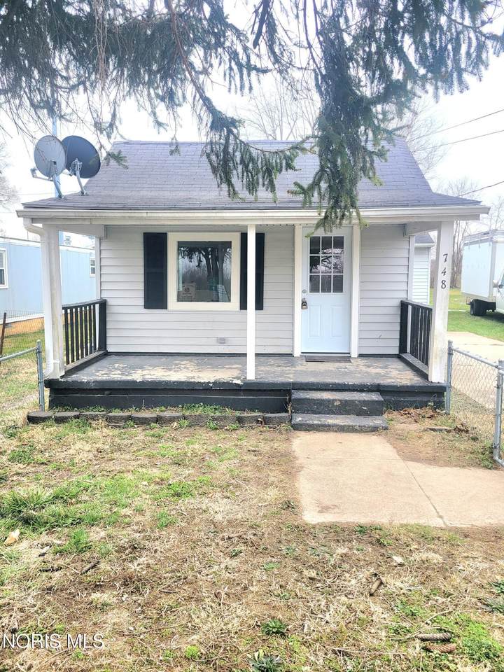 748 Front Street - Photo 1