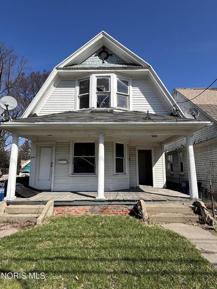 964 Western Avenue - Photo 1