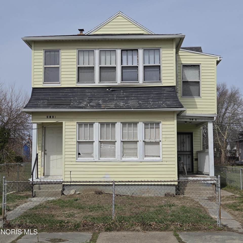 818 Norwood Avenue - Photo 1