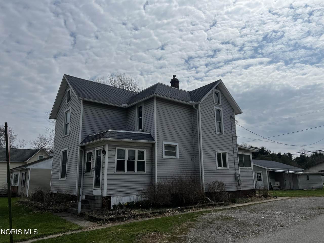 203 Perrin Avenue - Photo 1