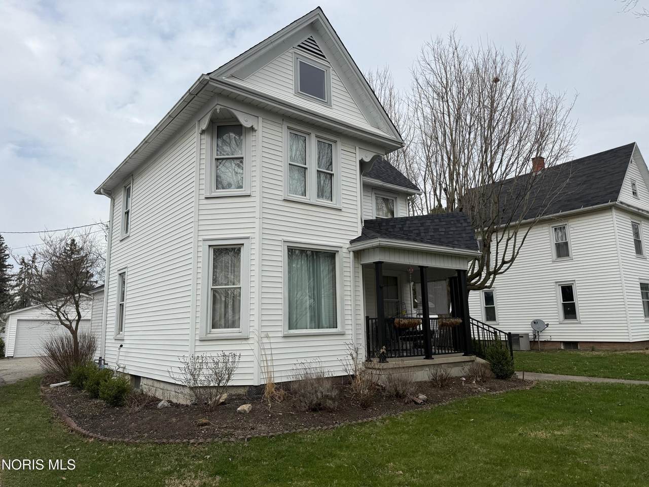 344 Walker Street - Photo 1