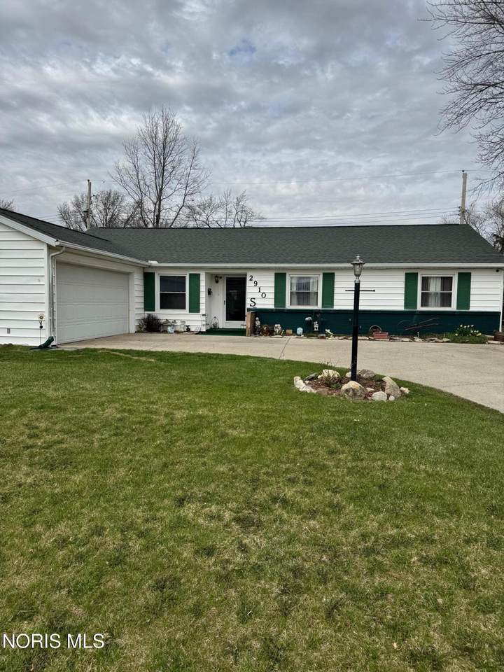 2910 Koop Road - Photo 1