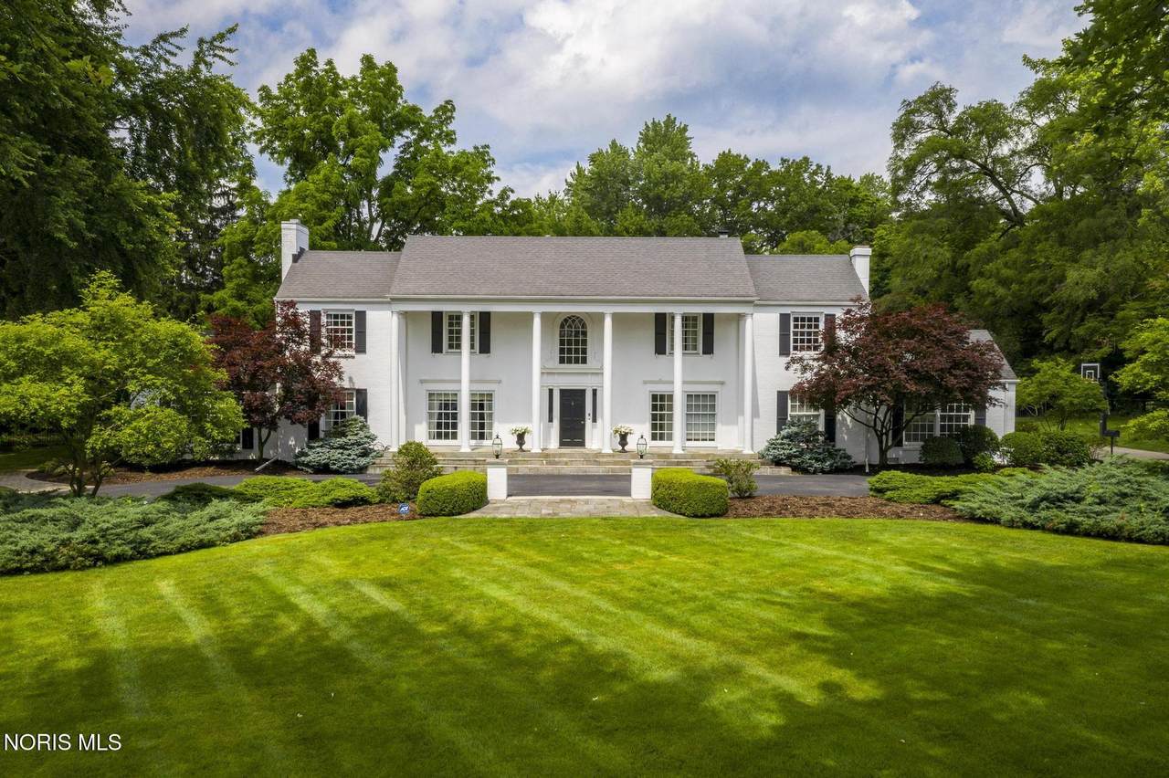 3000 Valley View Drive - Photo 1