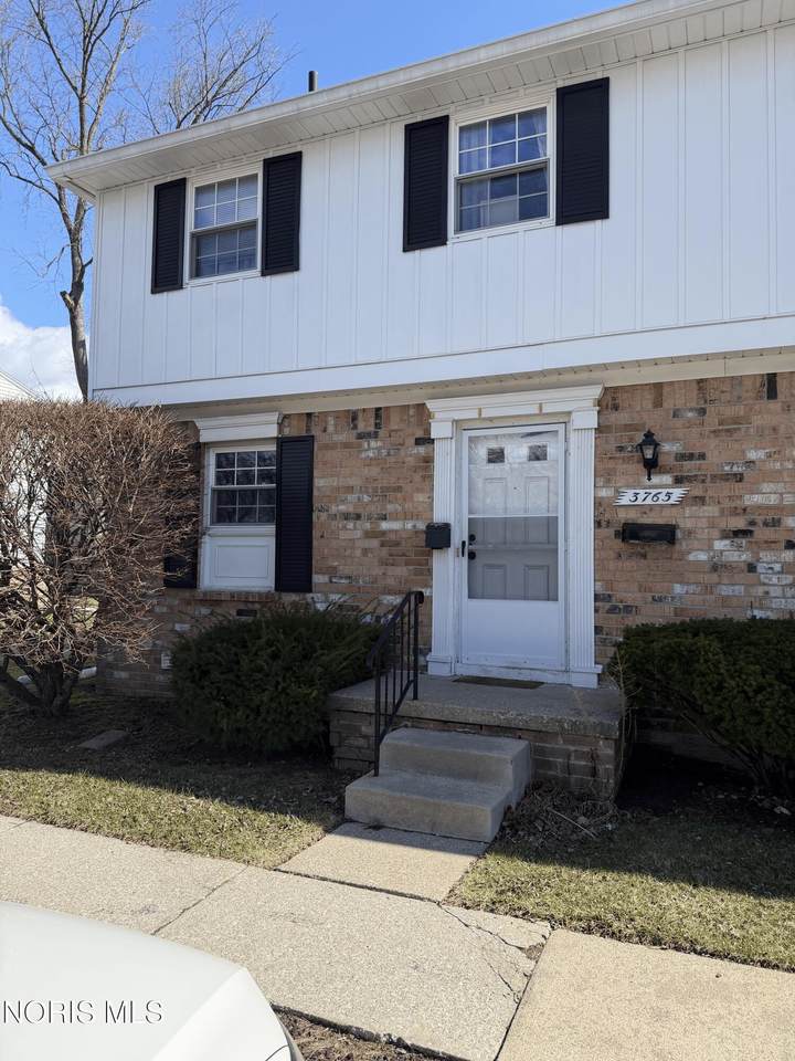 3765 Alexis Road - Photo 1