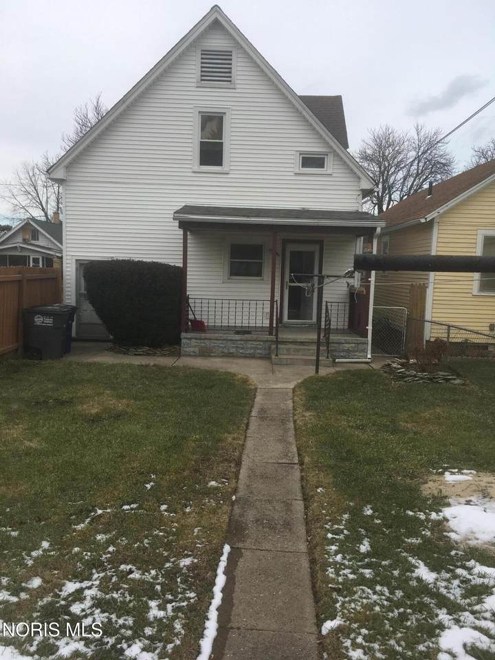 168 Dexter Street - Photo 1