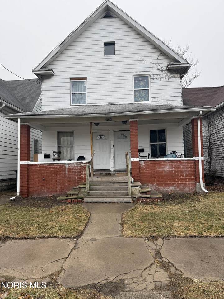 2823 Elm Street - Photo 1