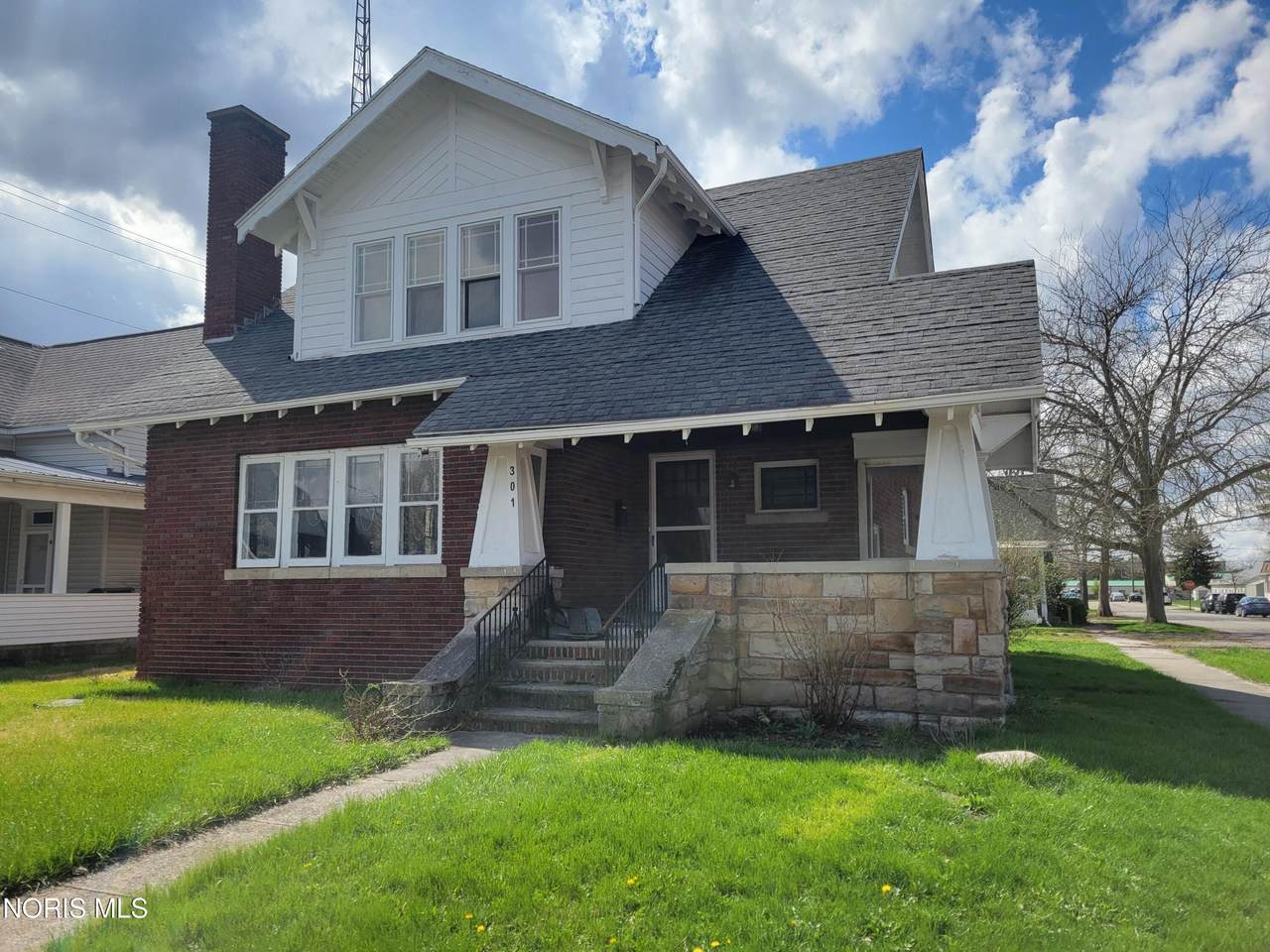 301 Main Street - Photo 1