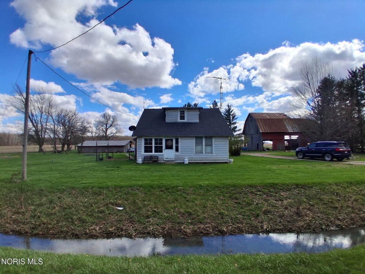 9-531 County Road B - Photo 1