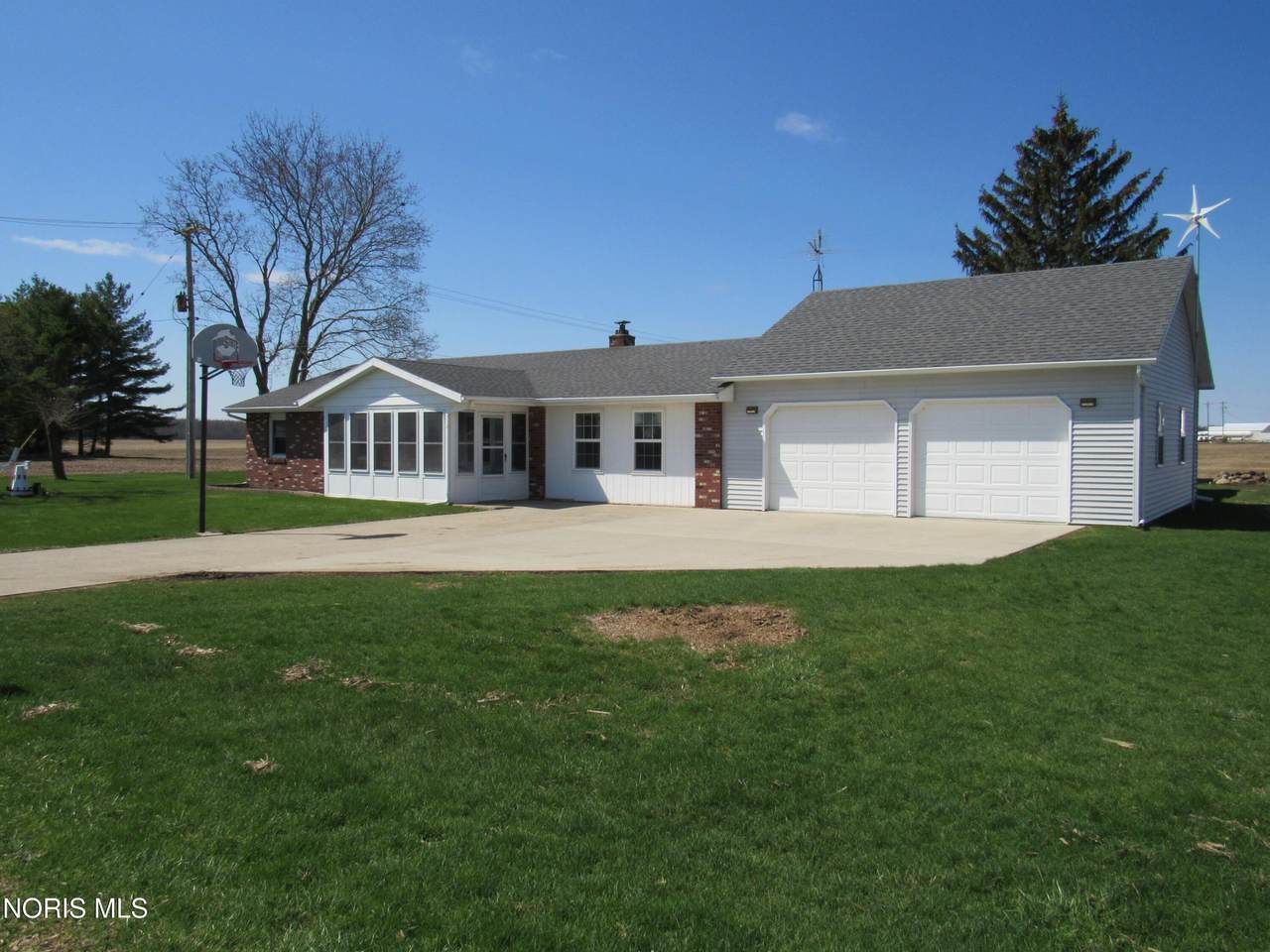 8437 18 Road - Photo 1