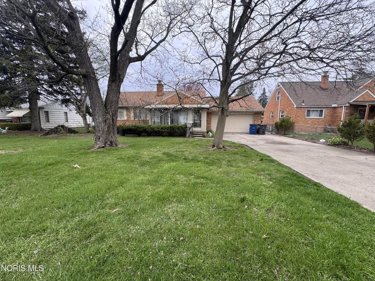 3260 Glencairn Avenue - Photo 1