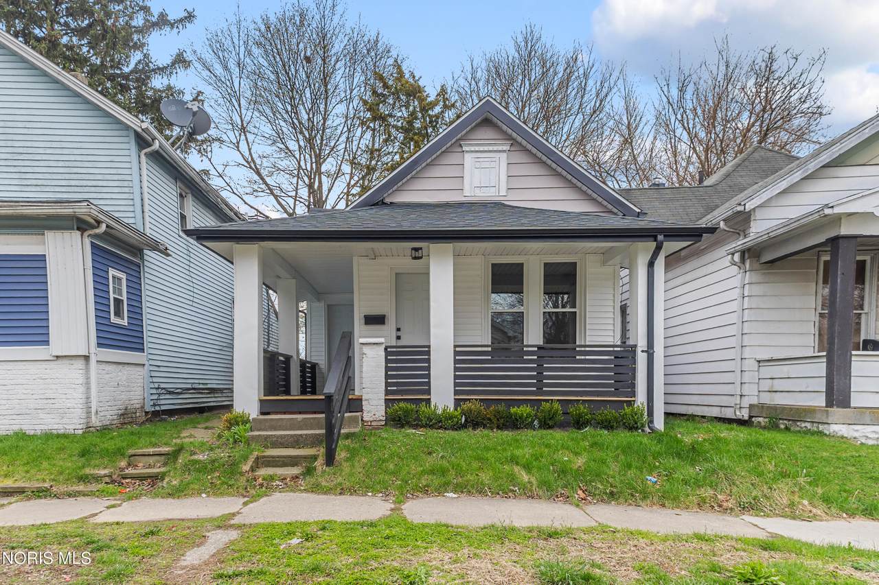 1045 Orchard Street - Photo 1