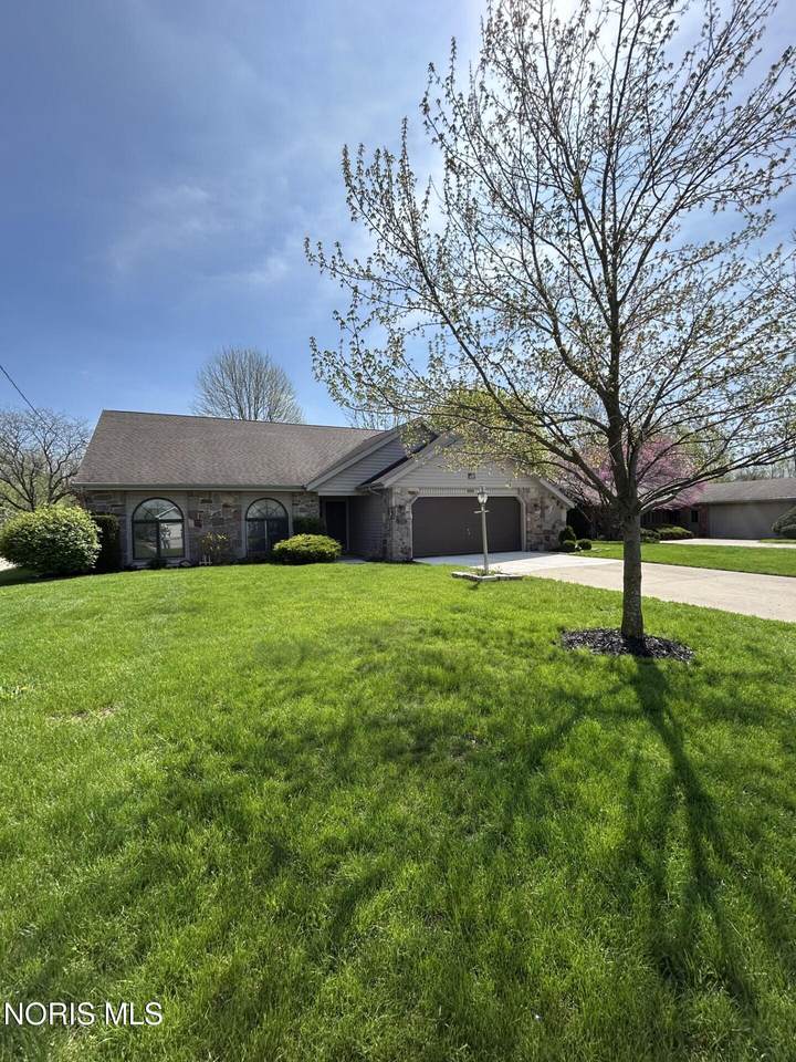 335 Williams Street - Photo 1