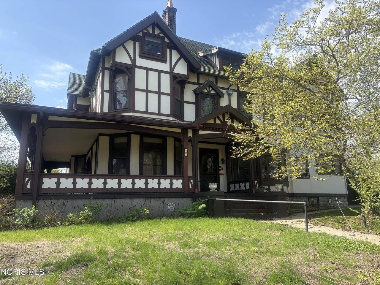 603 Bancroft Street - Photo 1