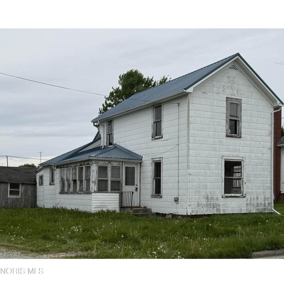 147 Brown Avenue - Photo 1