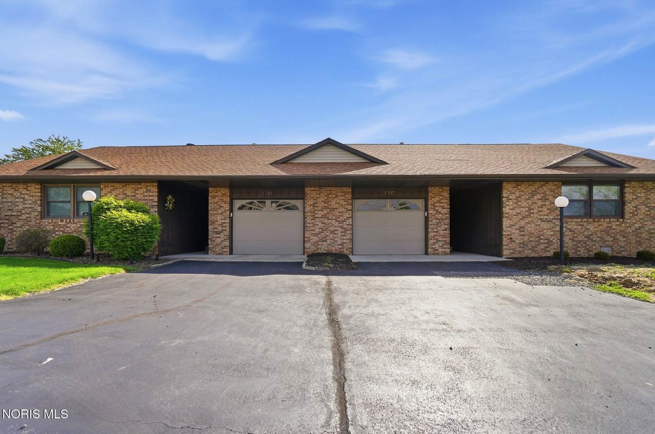 1717 Manor Hill Road - Photo 1