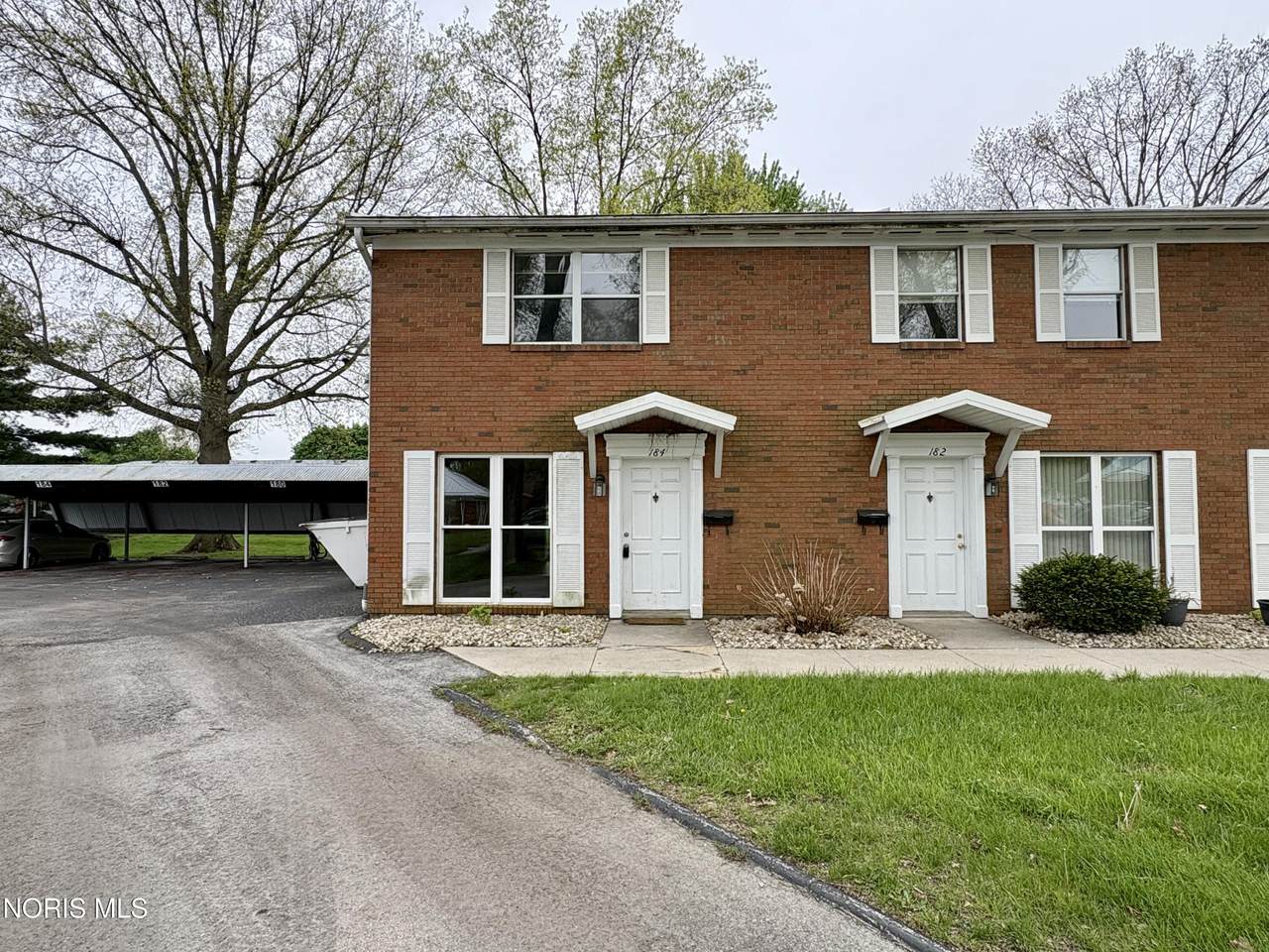 184 Gibson Court - Photo 1