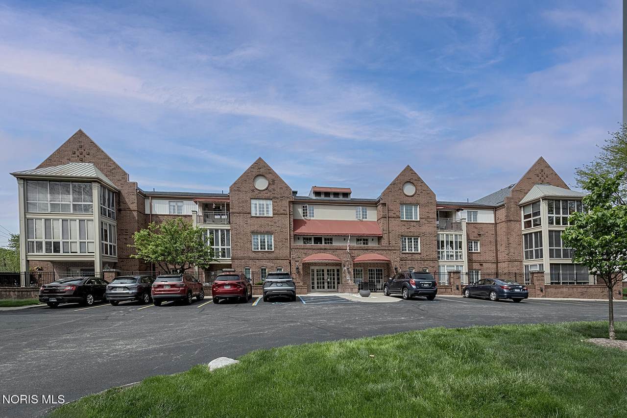 4710 Glendale Avenue - Photo 1