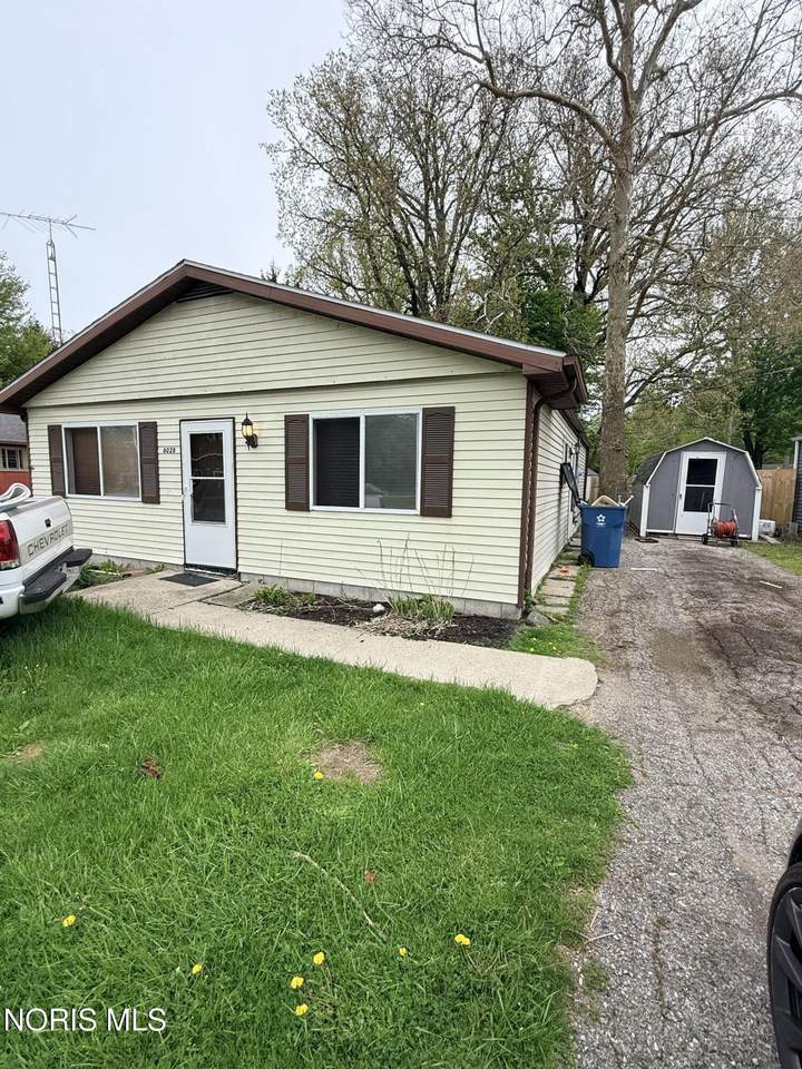 6028 James Road - Photo 1
