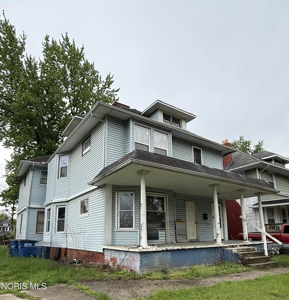 1115 Lincoln Avenue - Photo 1