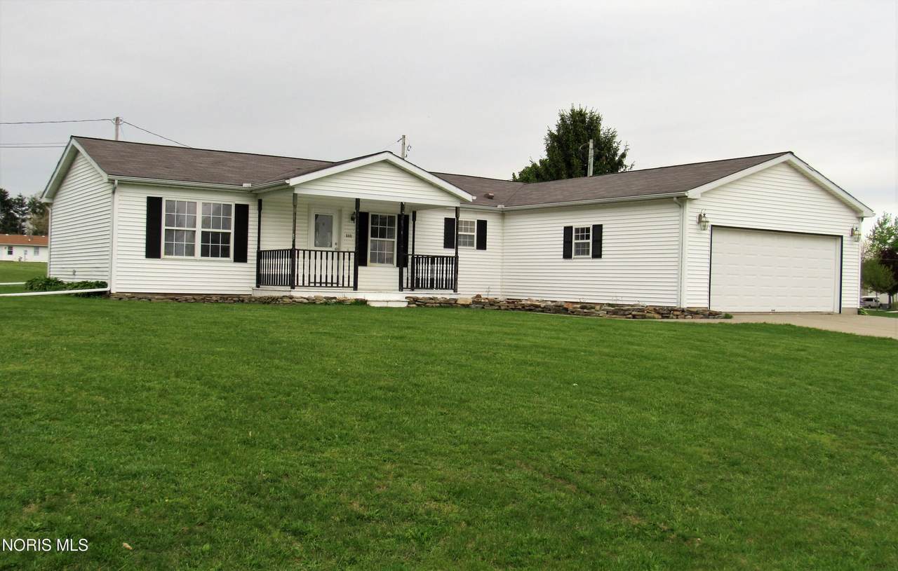 111 Leigh Road - Photo 1
