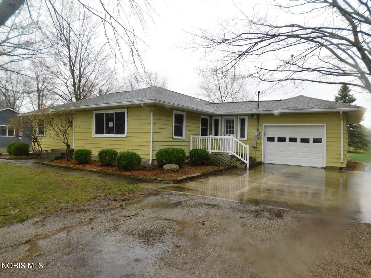 13876 County Road C - Photo 1