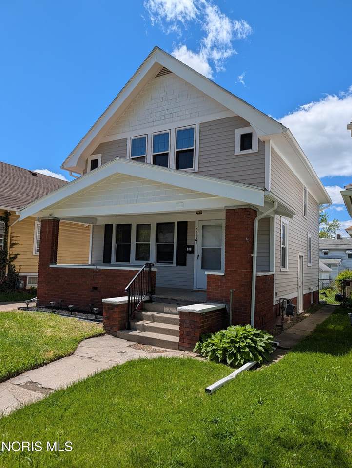 626 Geneva Avenue - Photo 1