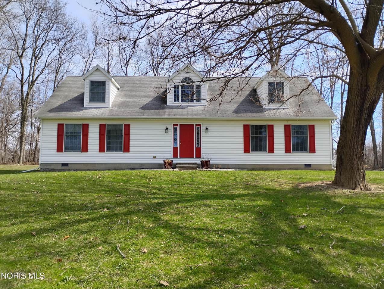 121 3rd Street - Photo 1