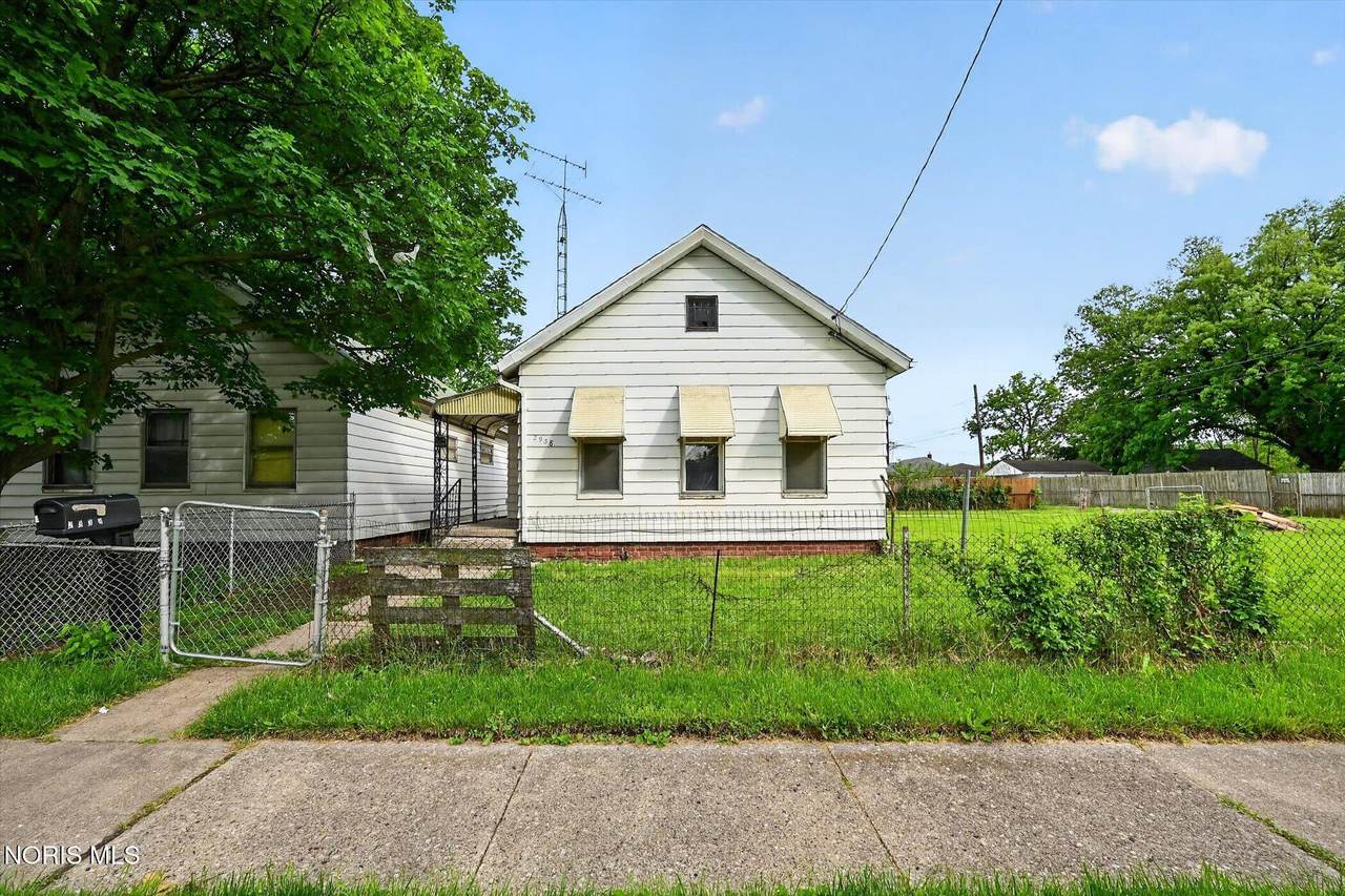 2938 Chase Street - Photo 1