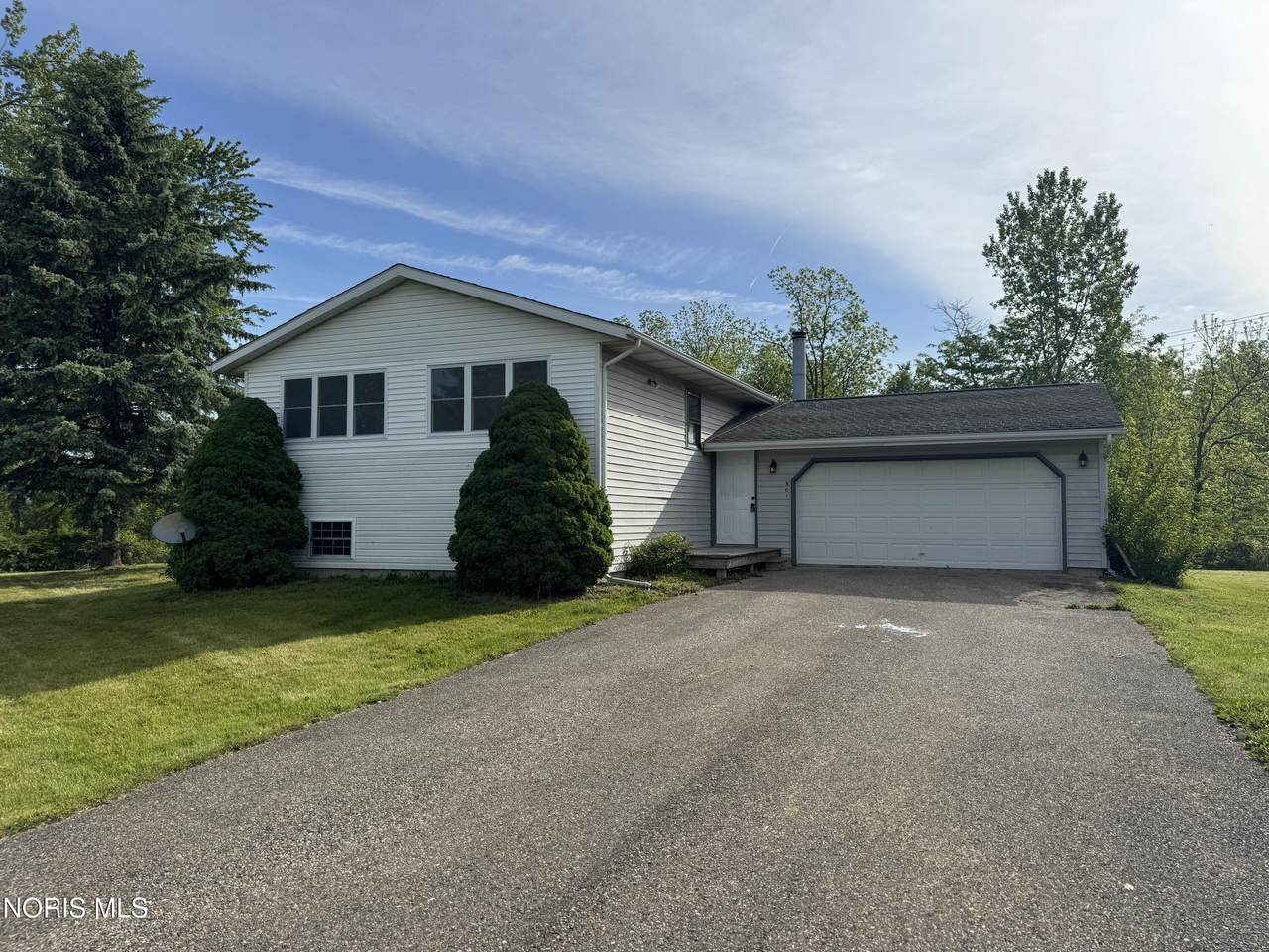 501 Briarwood Lane - Photo 1