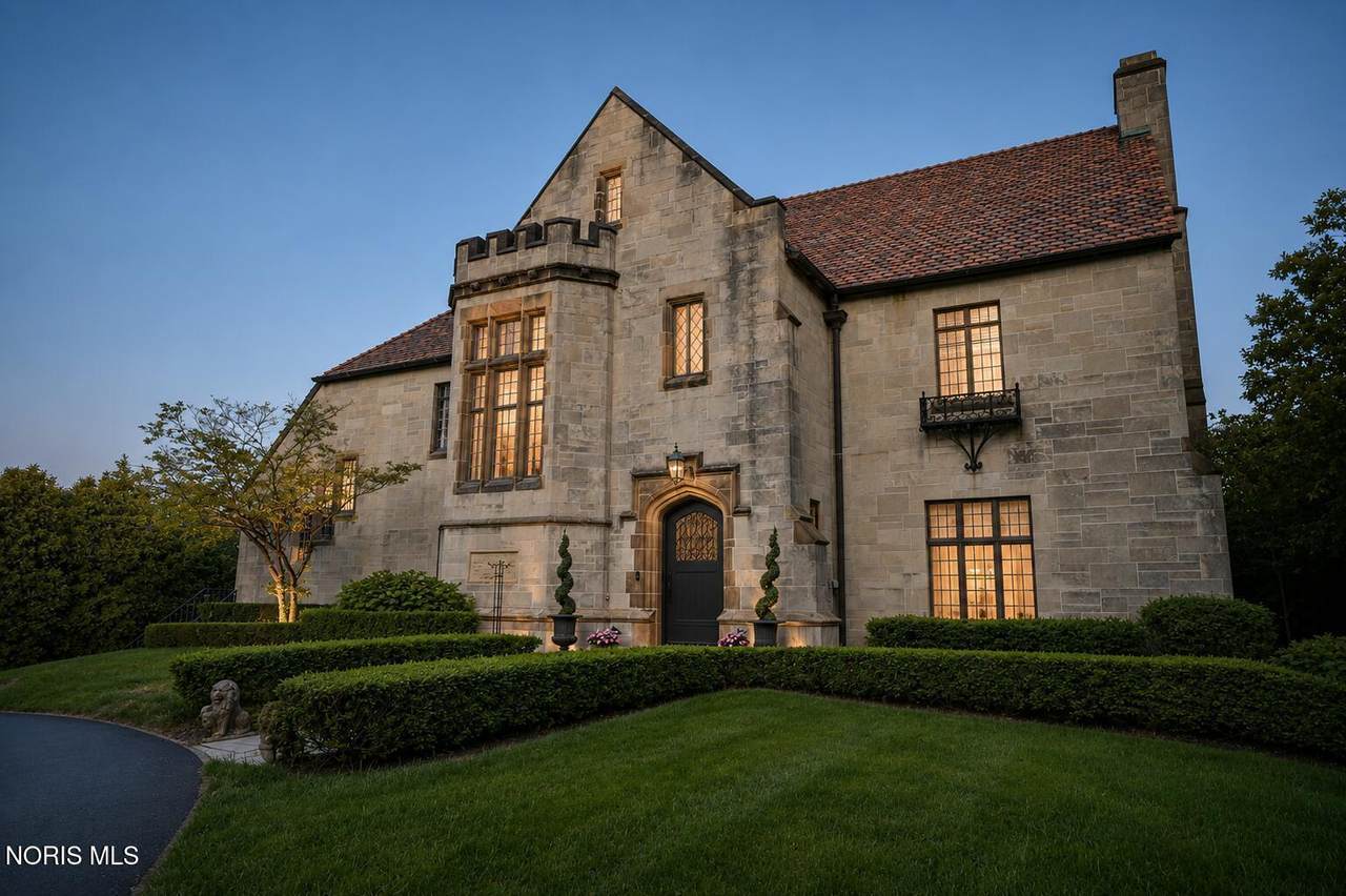 2908 River Road - Photo 1