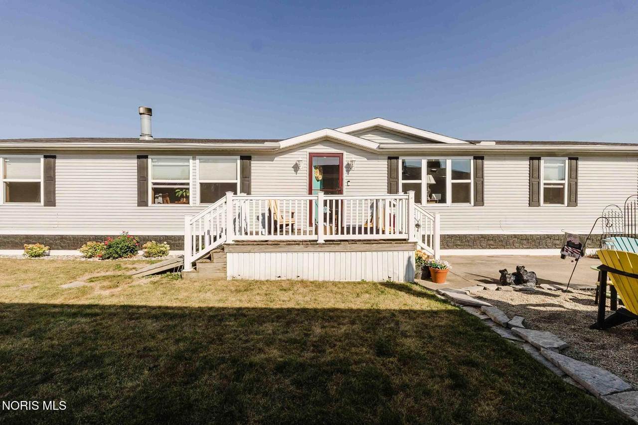 1736 Woodridge - Photo 1