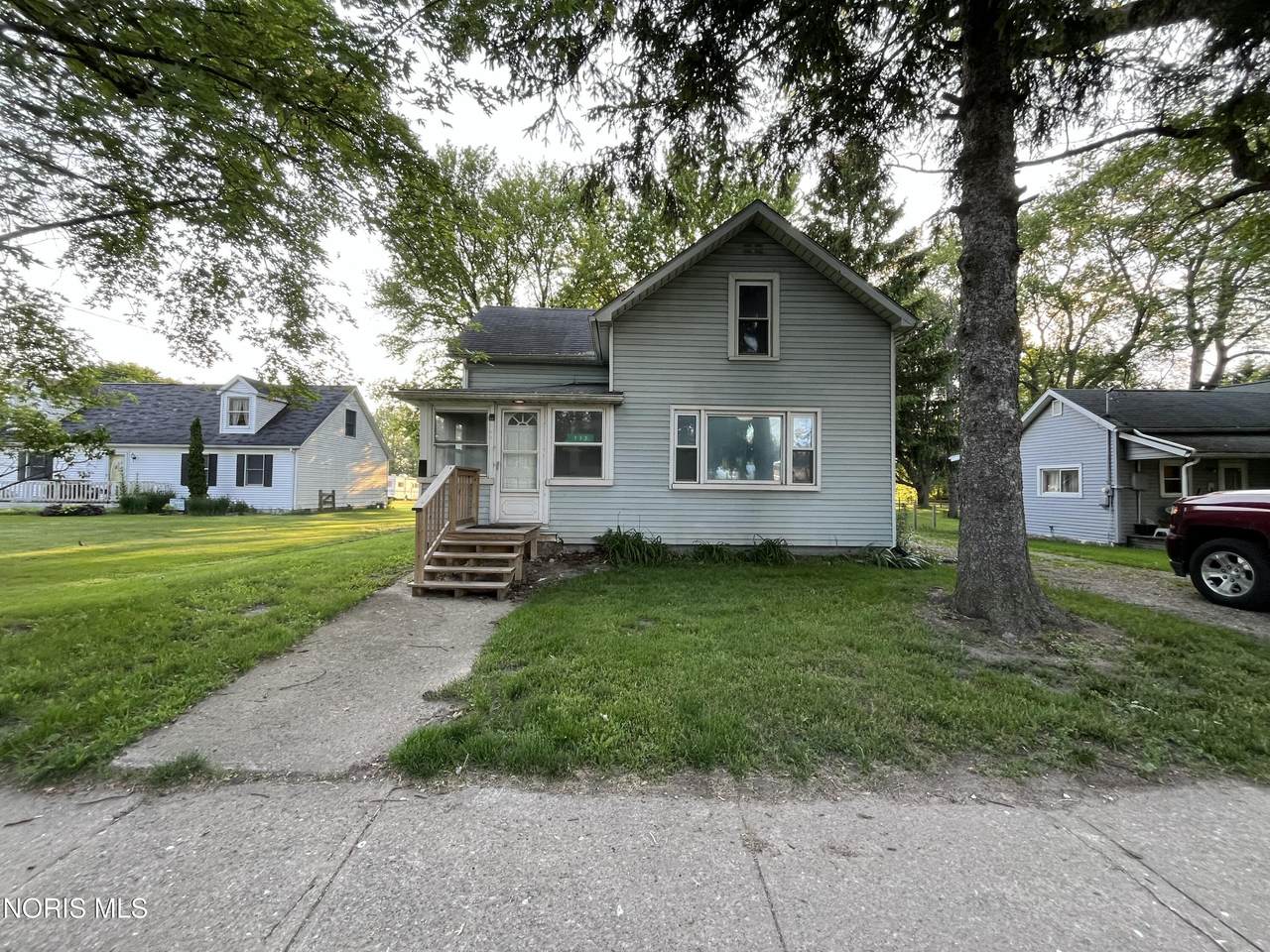 713 East Street - Photo 1