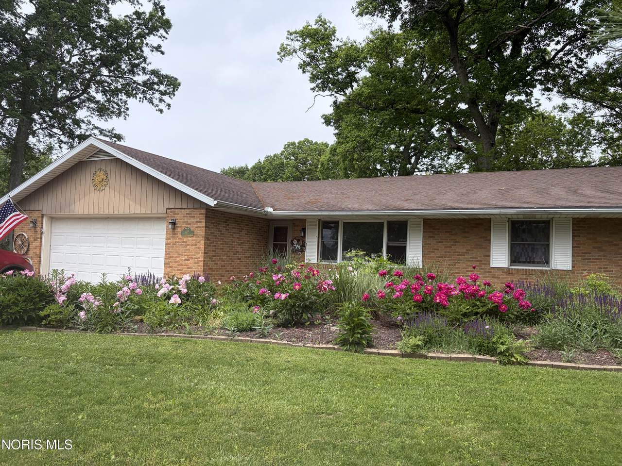139 Northcrest Circle - Photo 1