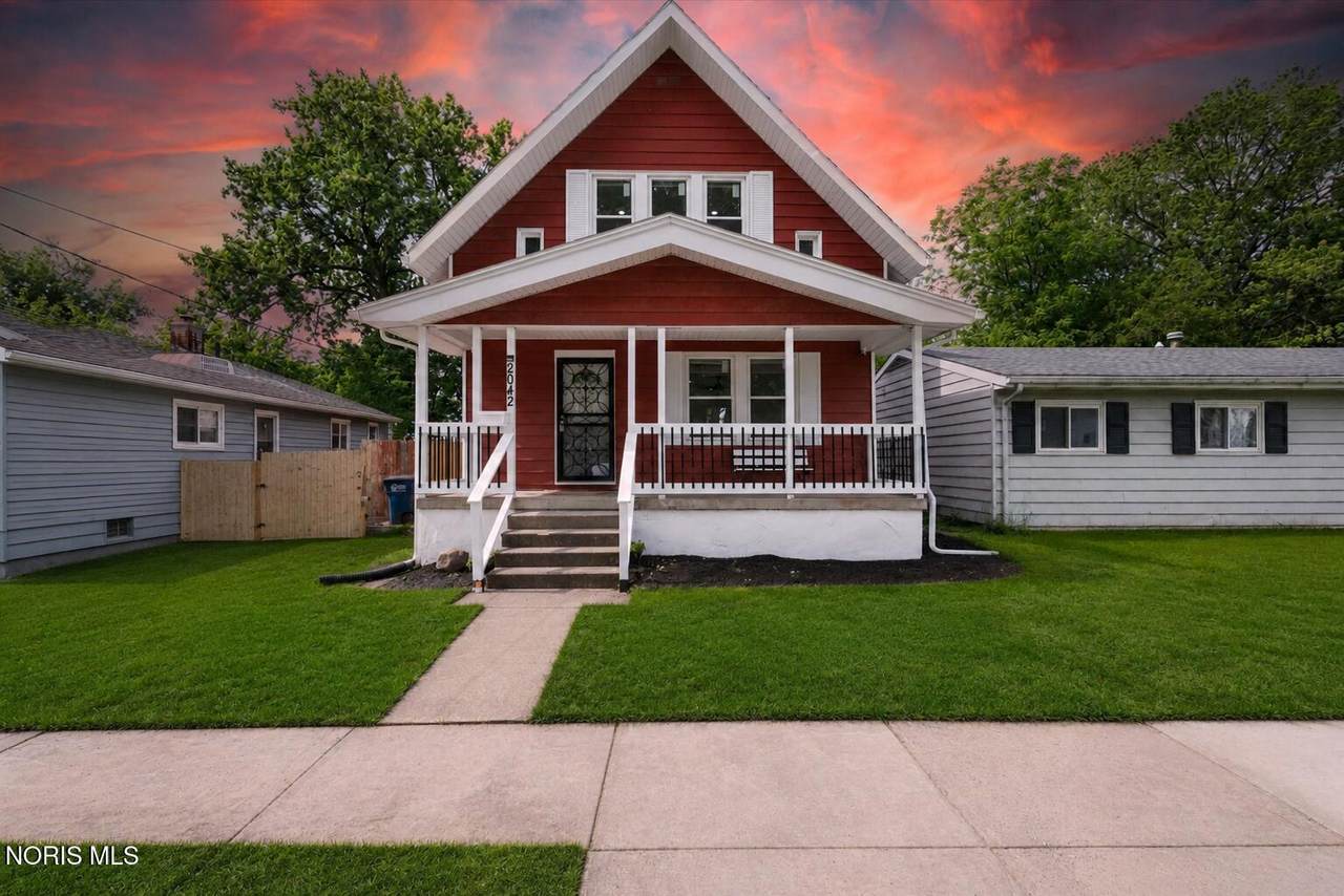 2042 Airline Avenue - Photo 1