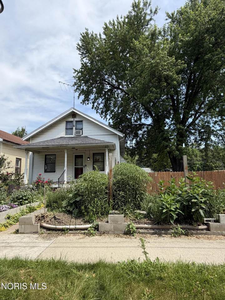 1123 Liberty Street - Photo 1