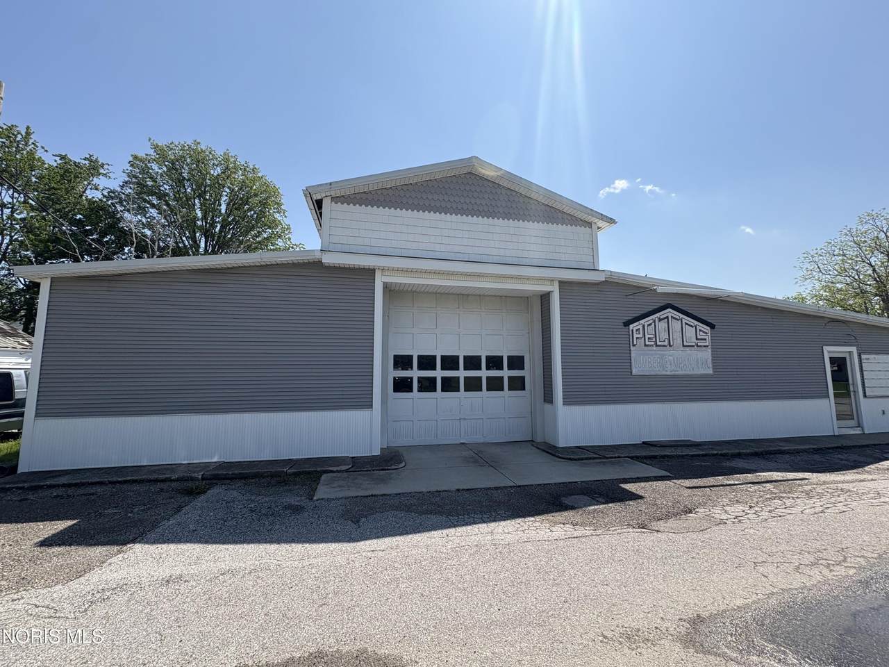 305 Mike Street - Photo 1