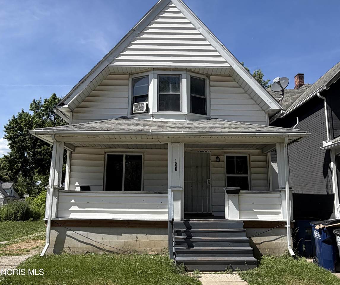 1038 Prouty Avenue - Photo 1