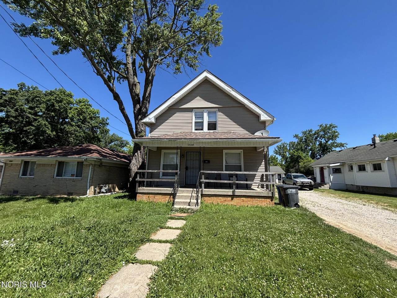 2329 Seaman Street - Photo 1