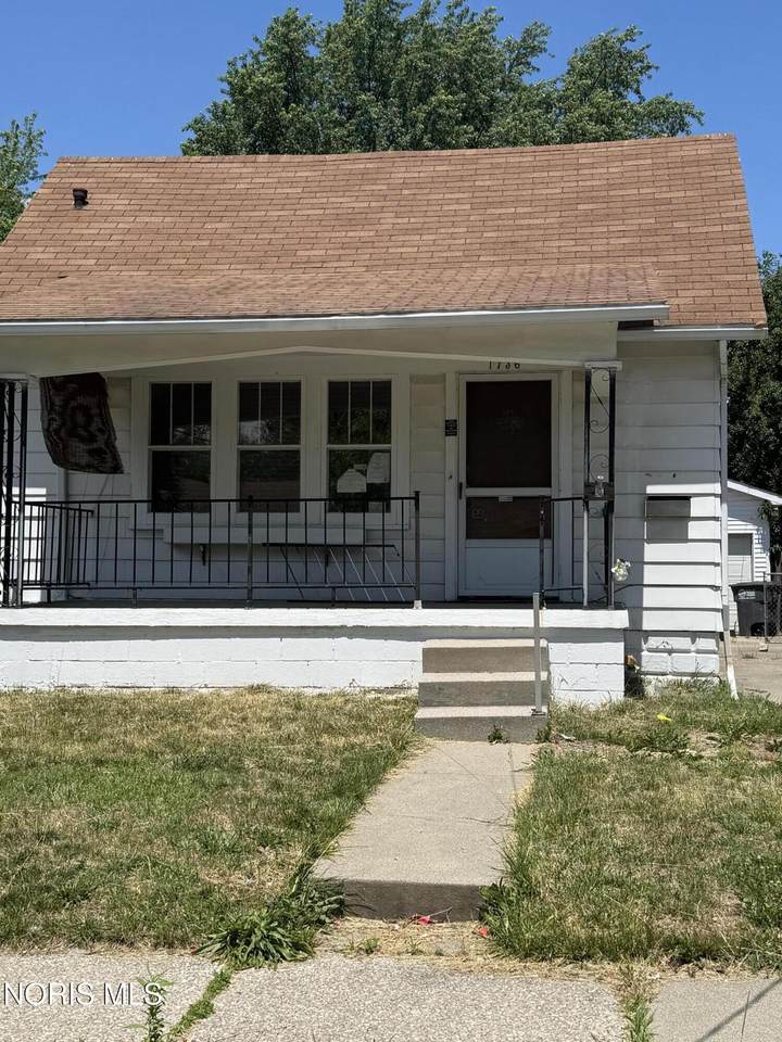 1736 Marlow Road - Photo 1