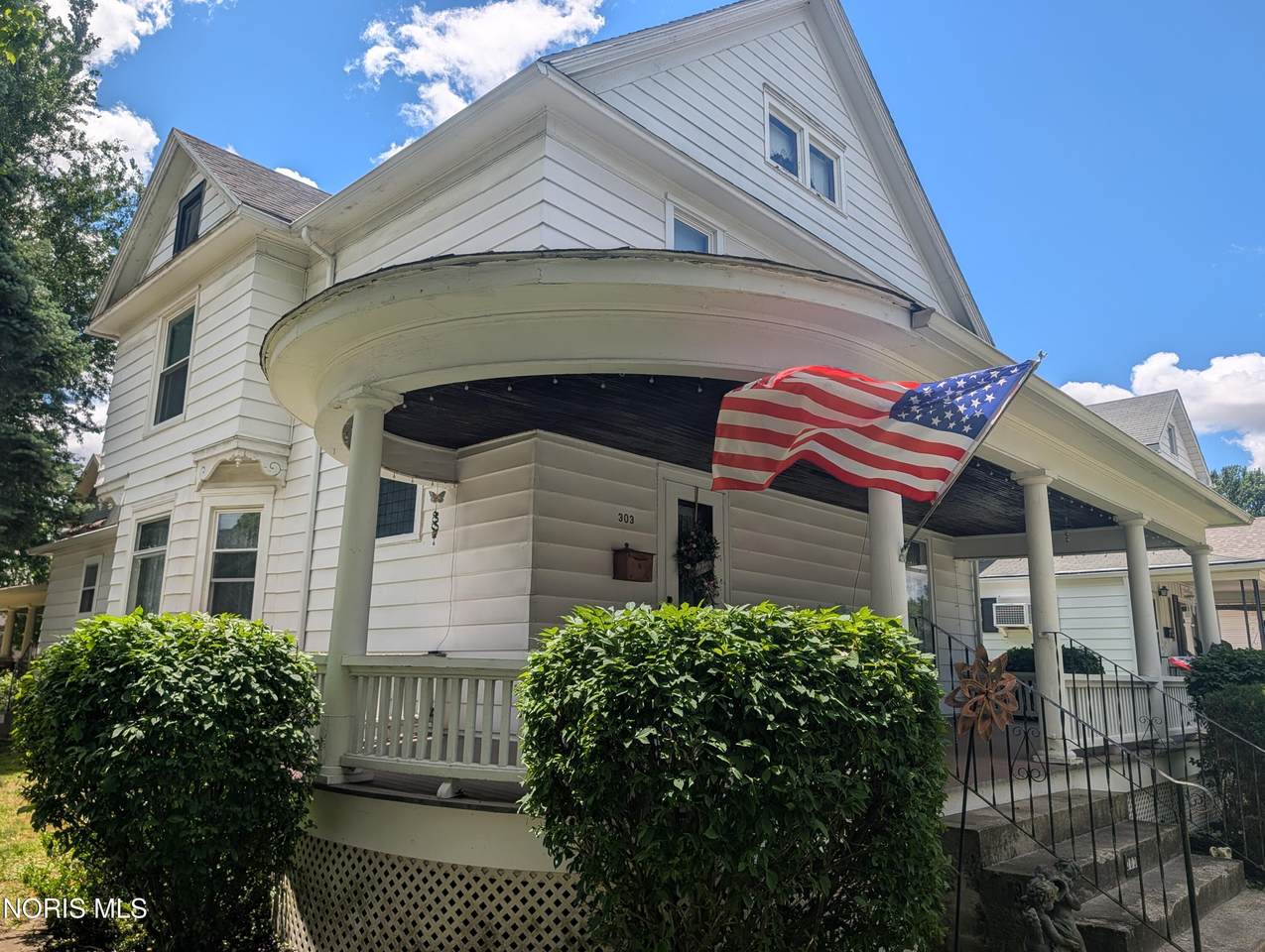 303 Johnson Street - Photo 1