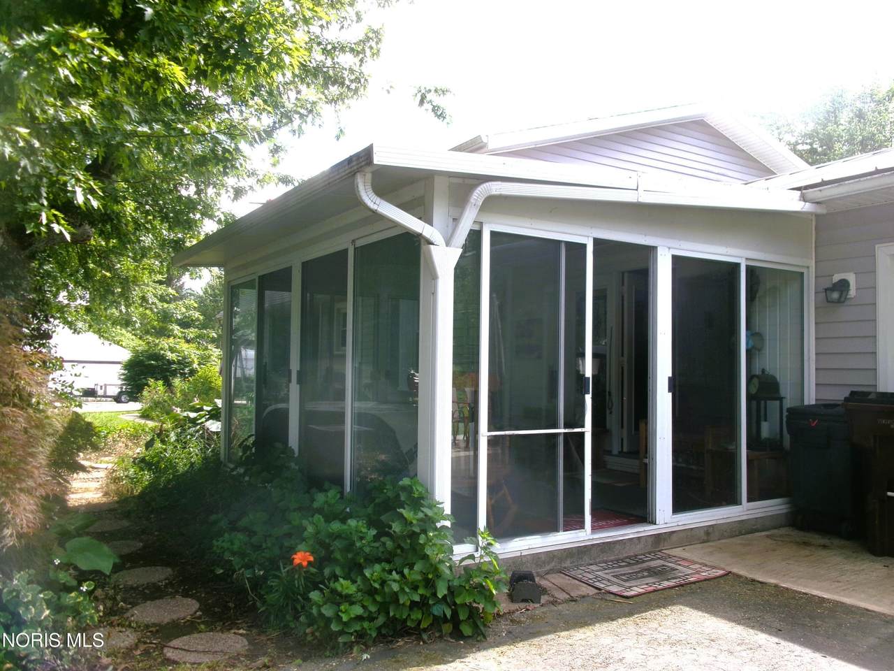 https://bt-photos.global.ssl.fastly.net/toledo/1280_boomver_1_10009287-2.jpg
